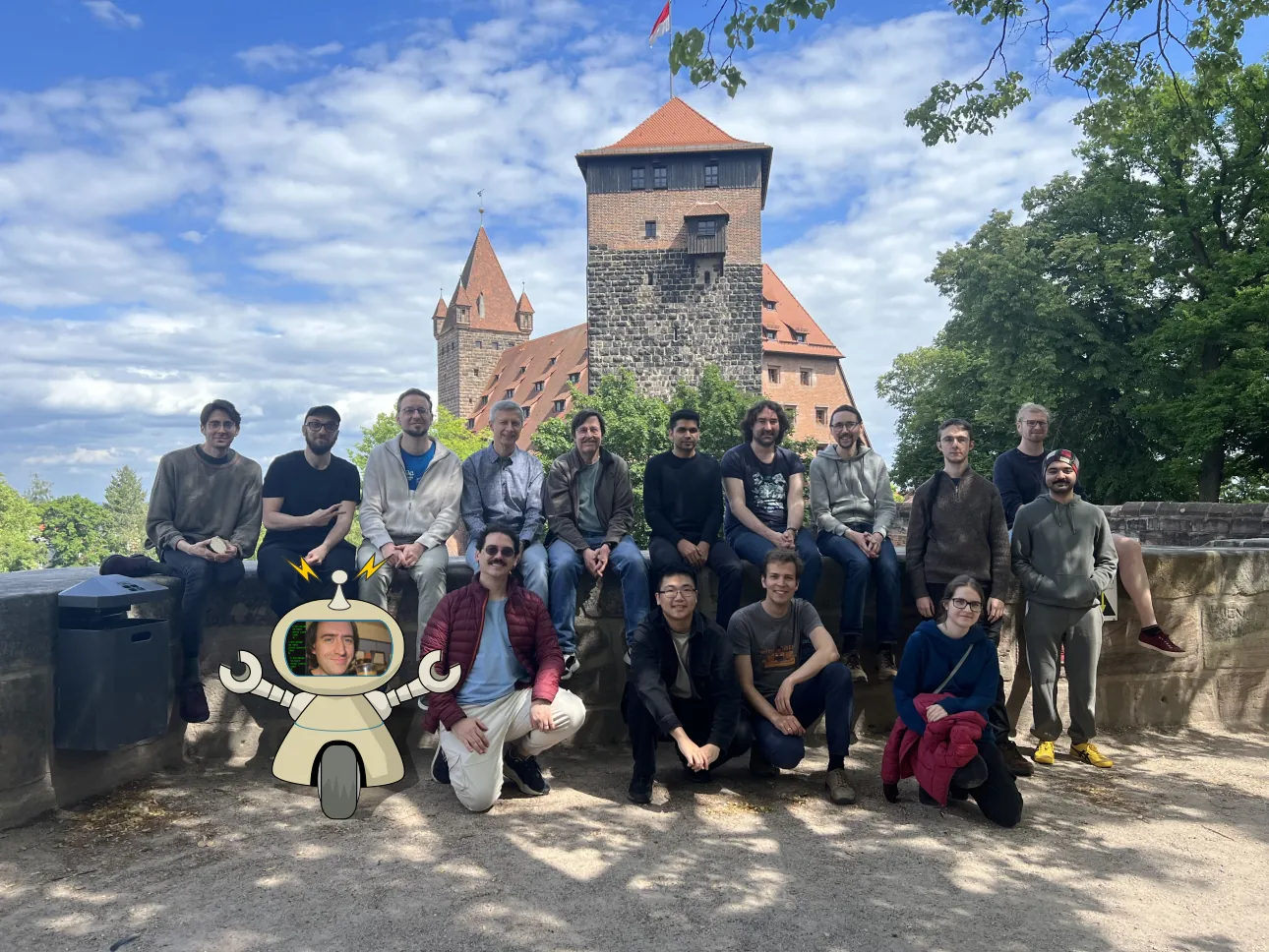 A photo of the Inkscape Summit participants in front of the venue (Youth Hostel Nuremberg, Germany)